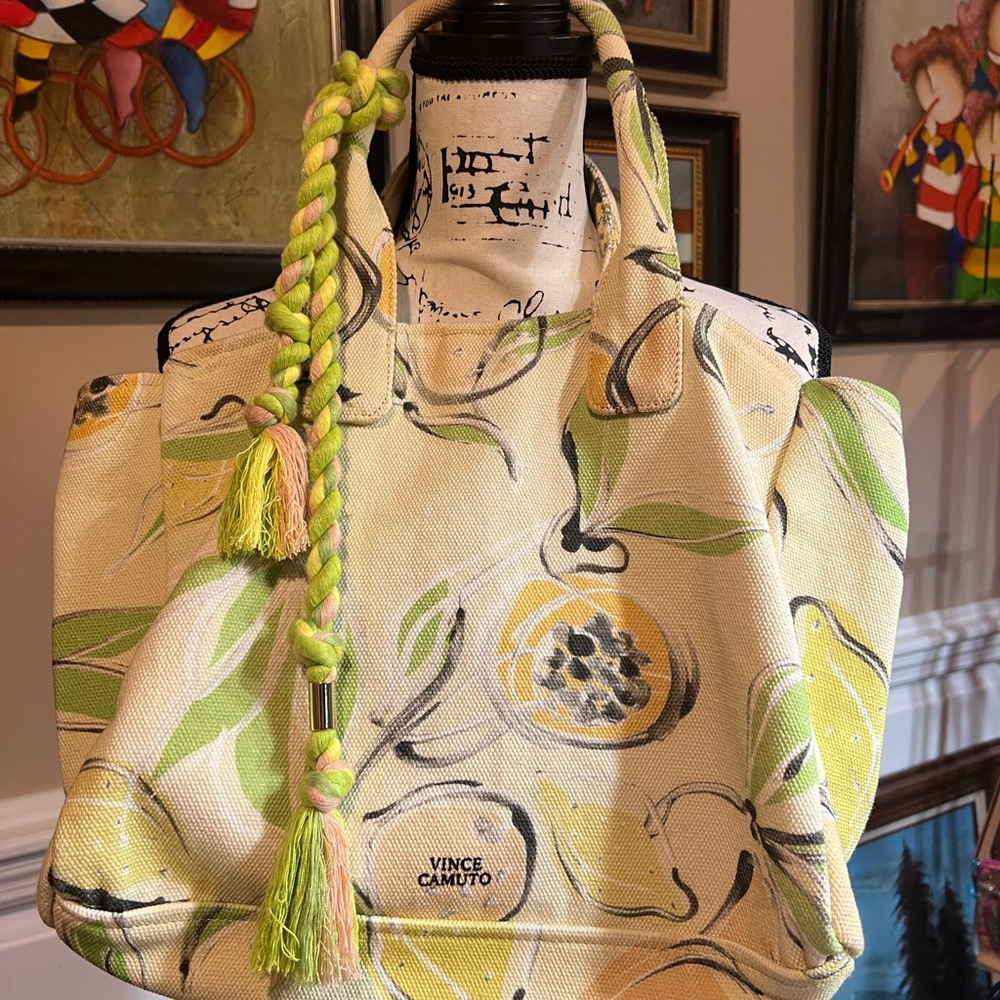 Vince Camuto Artistic Lemon 🍋 Tote Bag